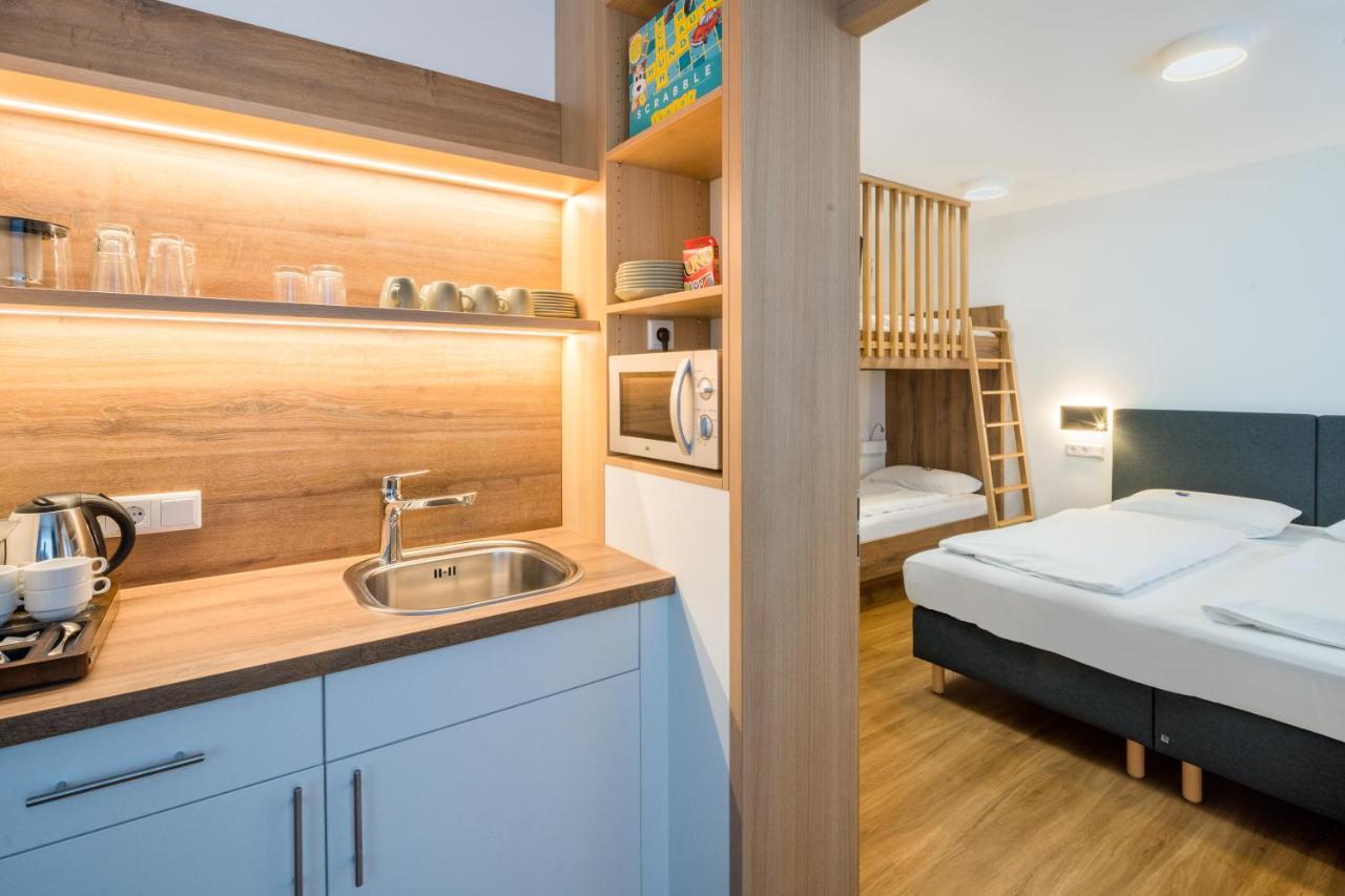 Hotel Knorz Цирндорф Екстер'єр фото