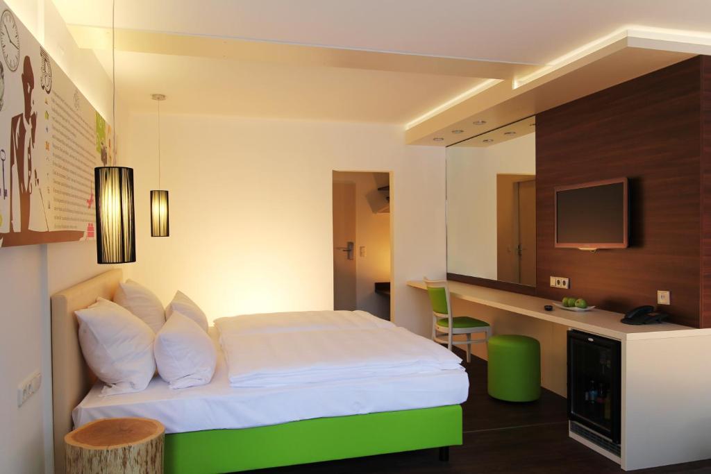 Hotel Knorz Цирндорф Екстер'єр фото